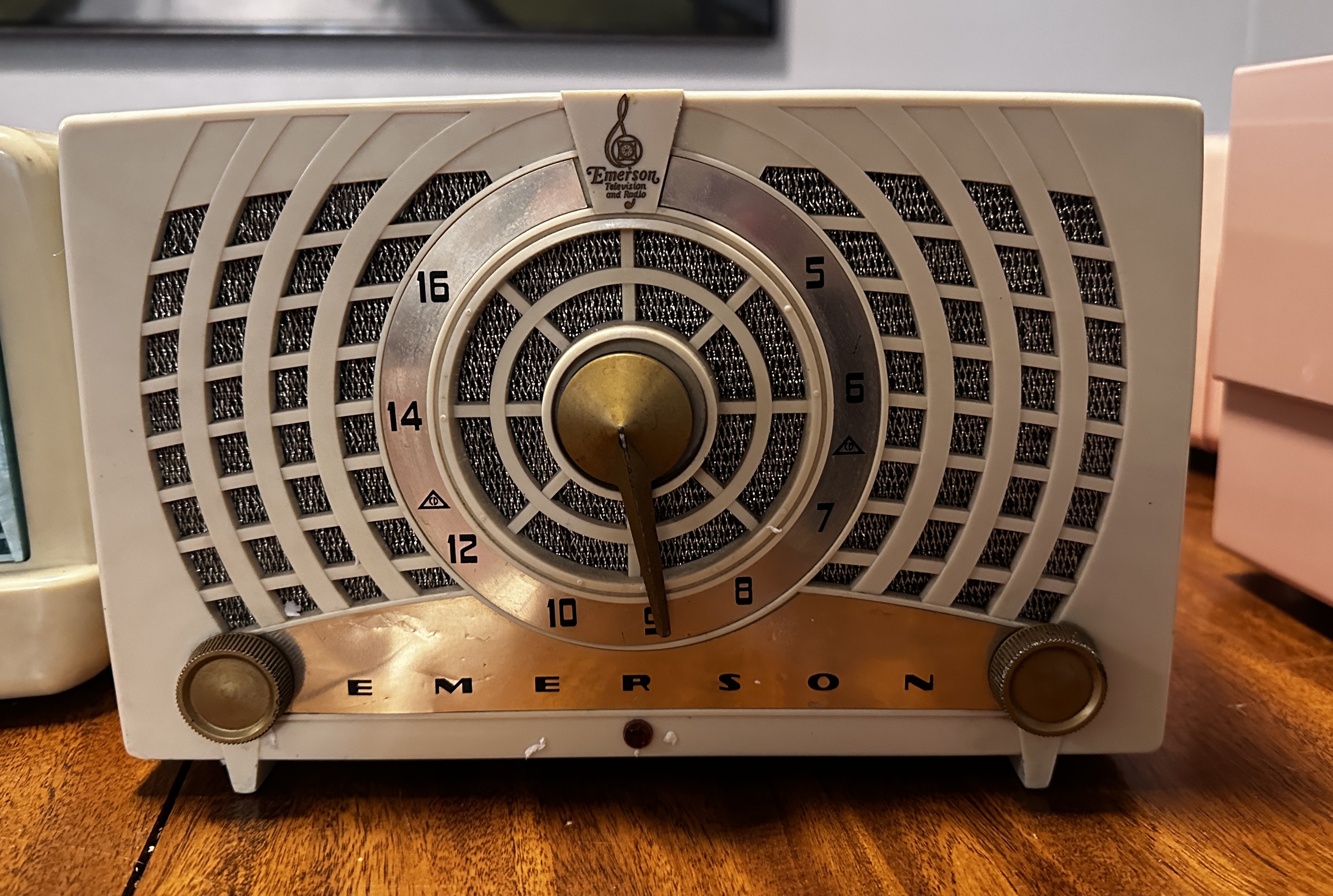 1954 Emerson 778 White,1954