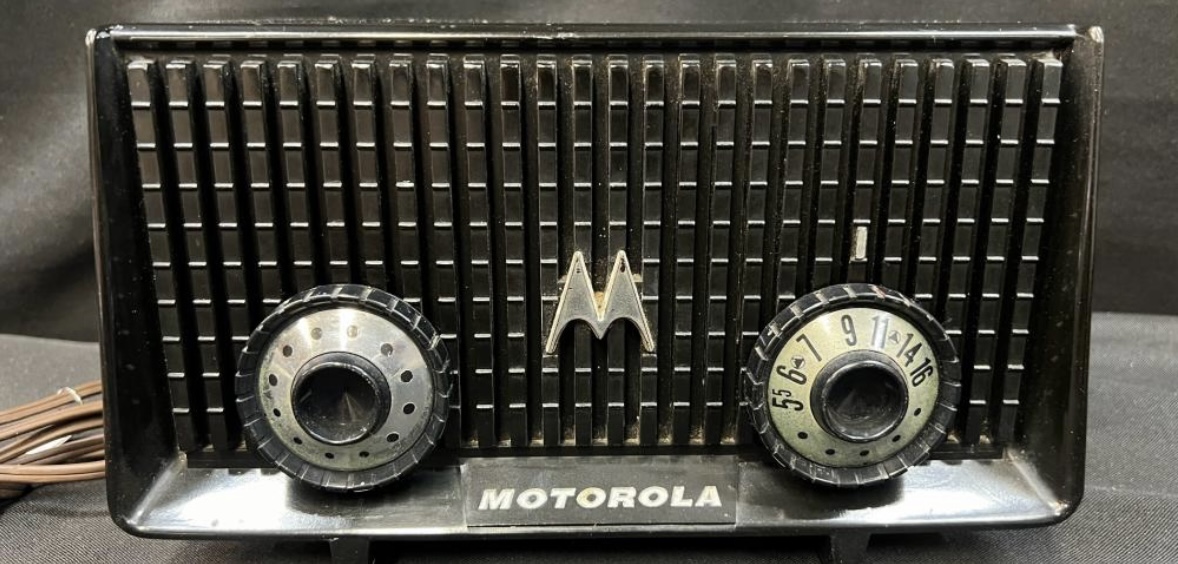 1953 Motorola 56R Black