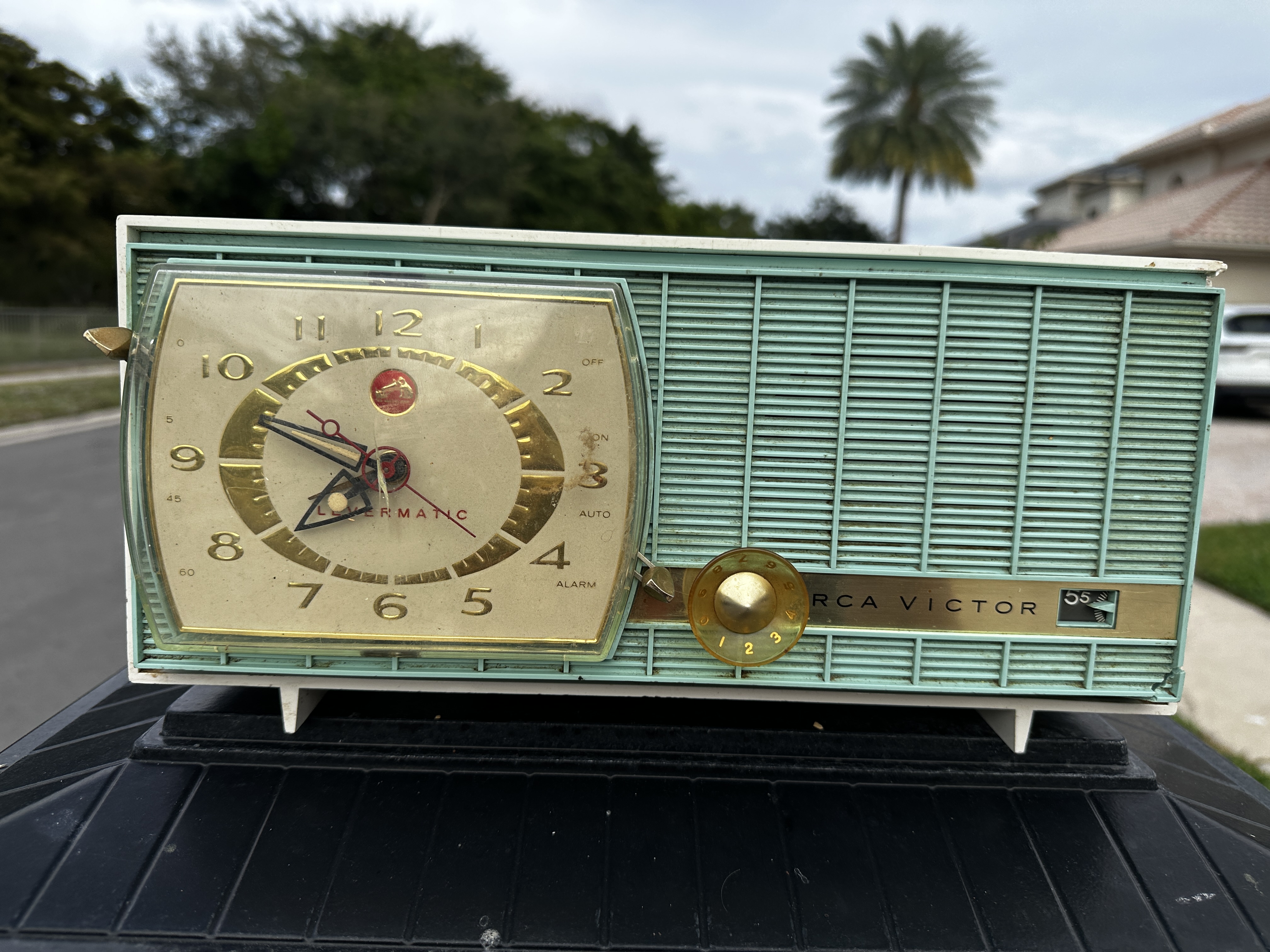 1957 RCA Victor C3HE