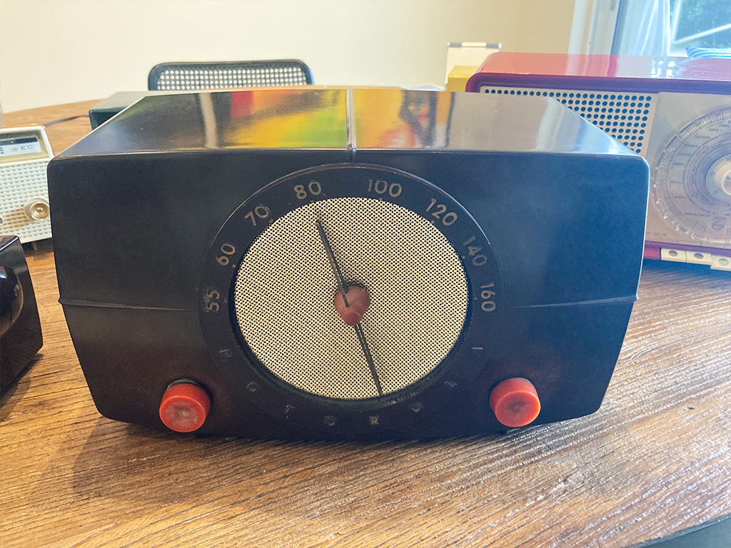1950 Motorola Model 6X11