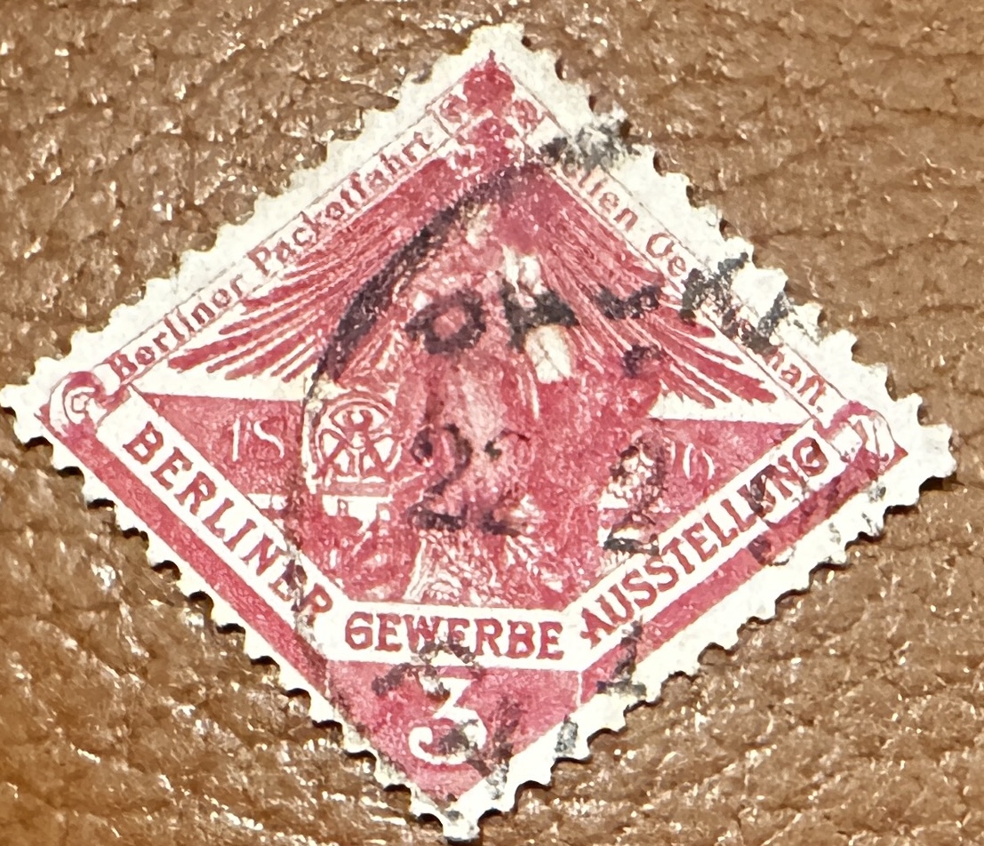 Berlin Local Post Red