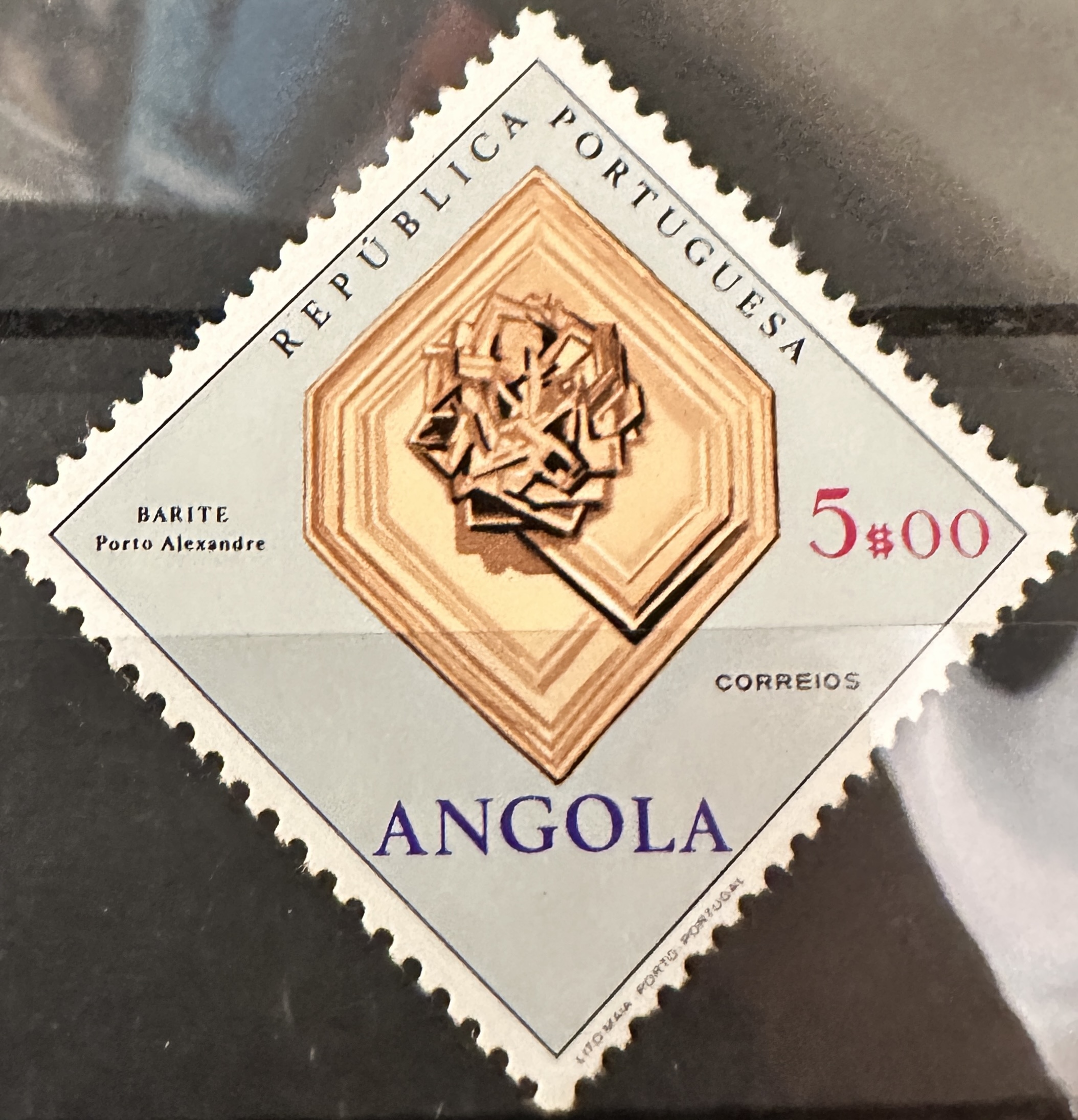 Angola Mineral 9