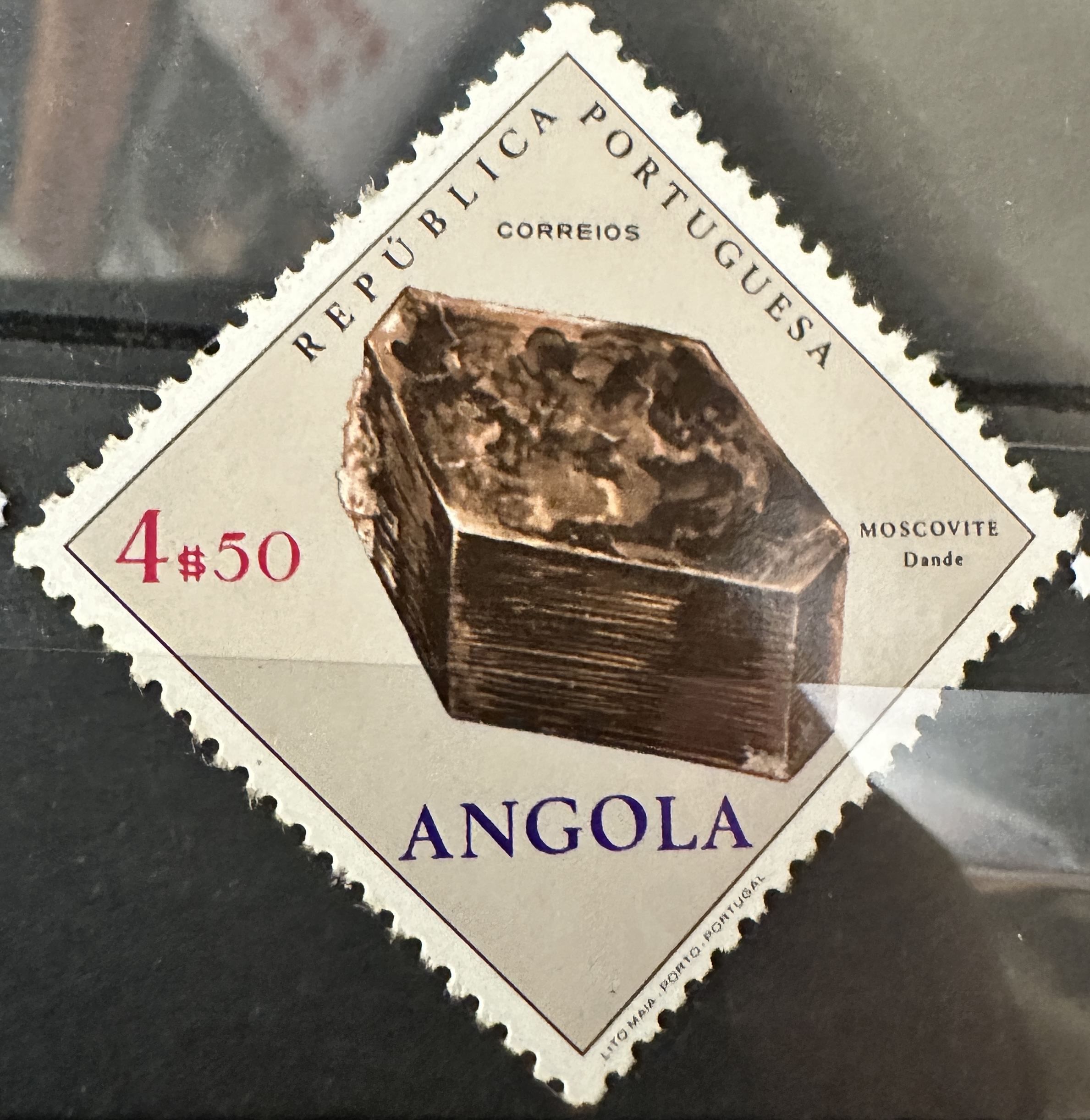 Angola Mineral 6